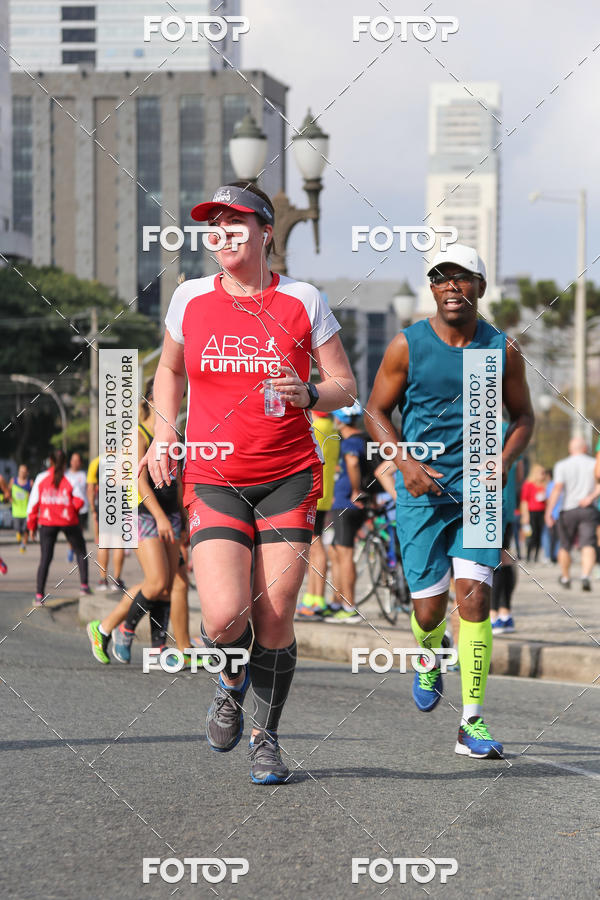 Buy your photos of the eventMeia Maratona Internacional de Curitiba 2018 on Fotop