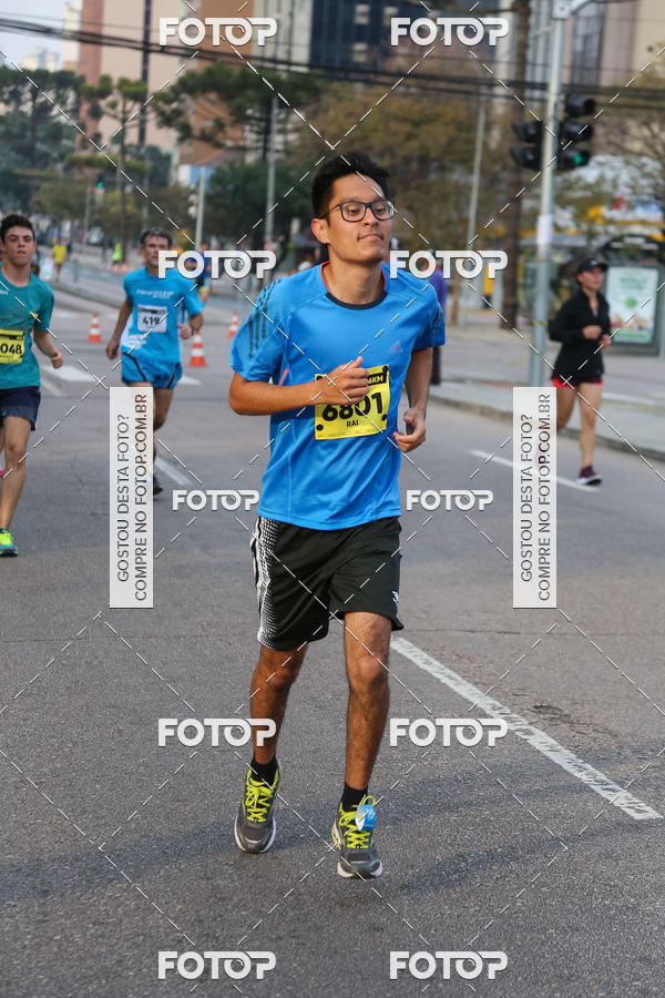 Buy your photos of the eventMeia Maratona Internacional de Curitiba 2018 on Fotop