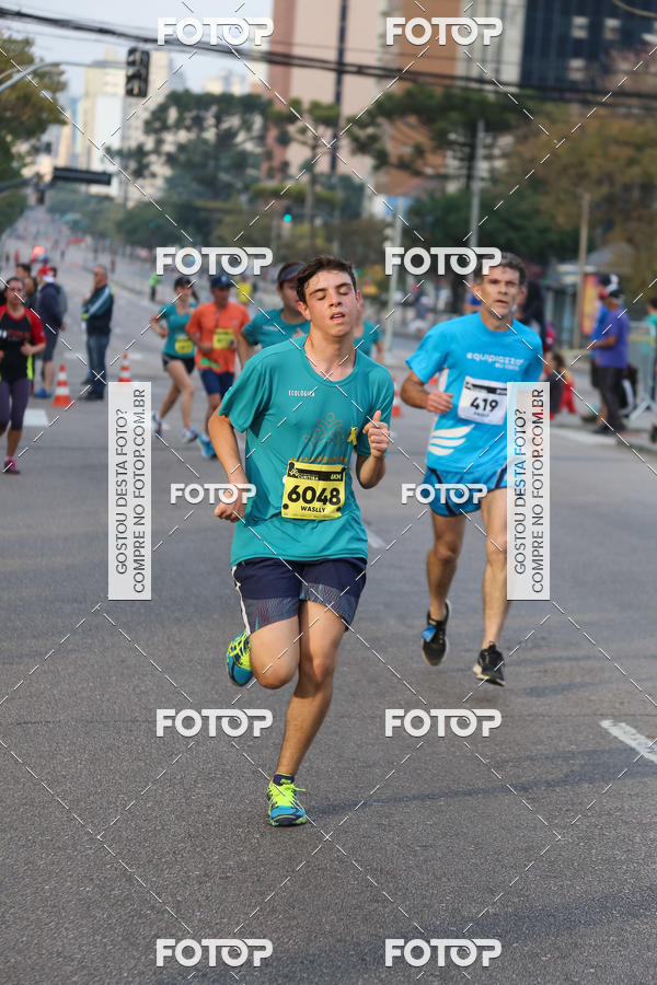 Buy your photos of the eventMeia Maratona Internacional de Curitiba 2018 on Fotop
