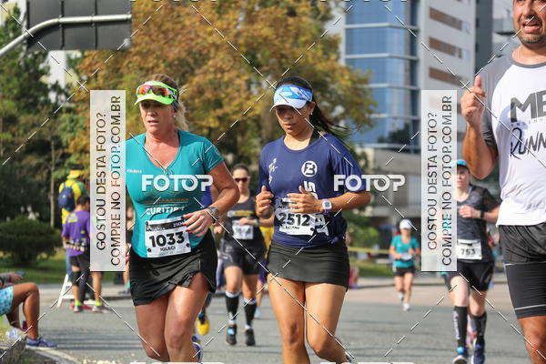 Buy your photos of the eventMeia Maratona Internacional de Curitiba 2018 on Fotop