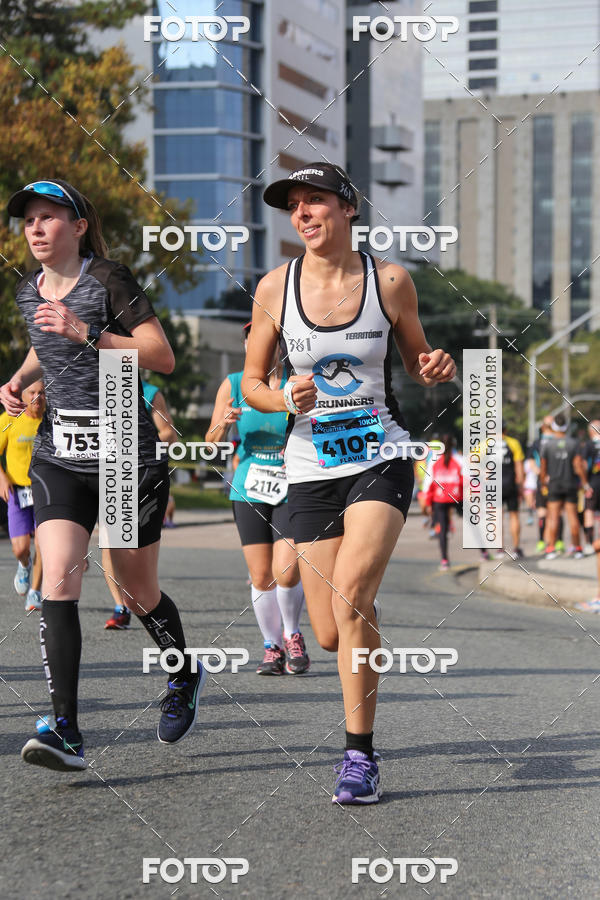 Buy your photos of the eventMeia Maratona Internacional de Curitiba 2018 on Fotop