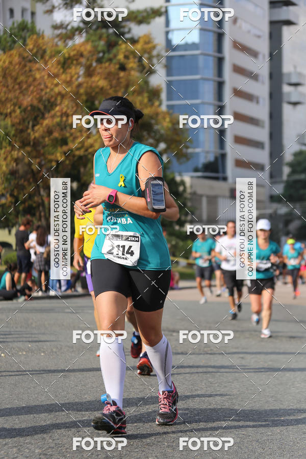 Buy your photos of the eventMeia Maratona Internacional de Curitiba 2018 on Fotop