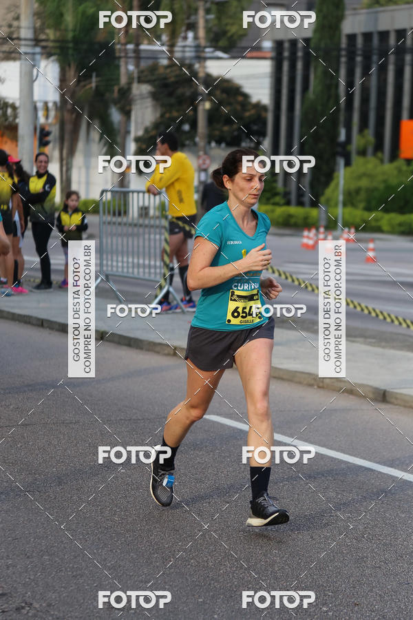 Buy your photos of the eventMeia Maratona Internacional de Curitiba 2018 on Fotop