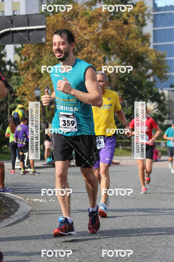 Buy your photos of the eventMeia Maratona Internacional de Curitiba 2018 on Fotop