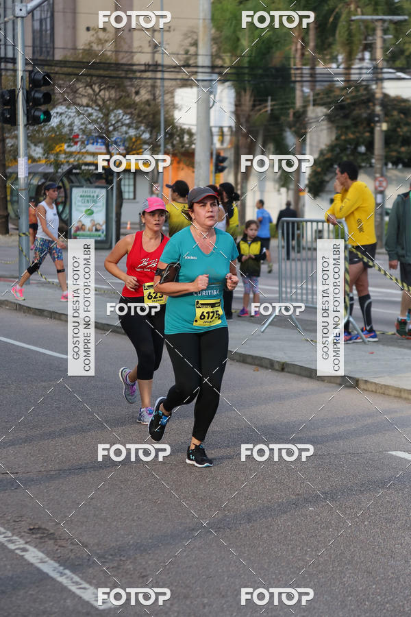 Buy your photos of the eventMeia Maratona Internacional de Curitiba 2018 on Fotop