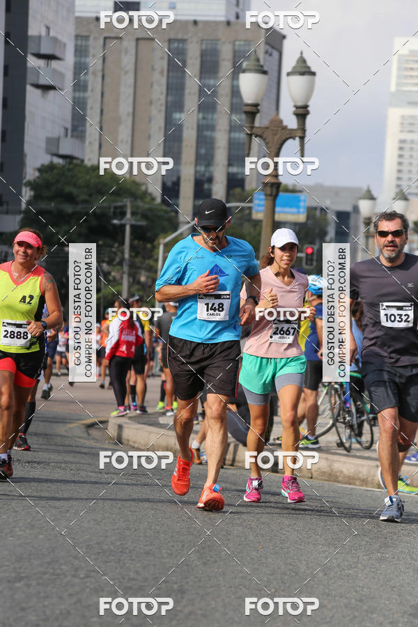 Buy your photos of the eventMeia Maratona Internacional de Curitiba 2018 on Fotop
