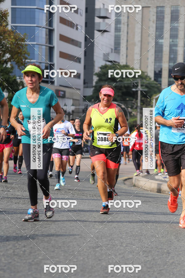 Buy your photos of the eventMeia Maratona Internacional de Curitiba 2018 on Fotop