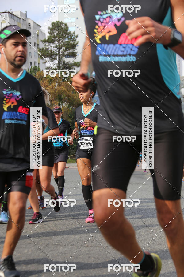 Buy your photos of the eventMeia Maratona Internacional de Curitiba 2018 on Fotop