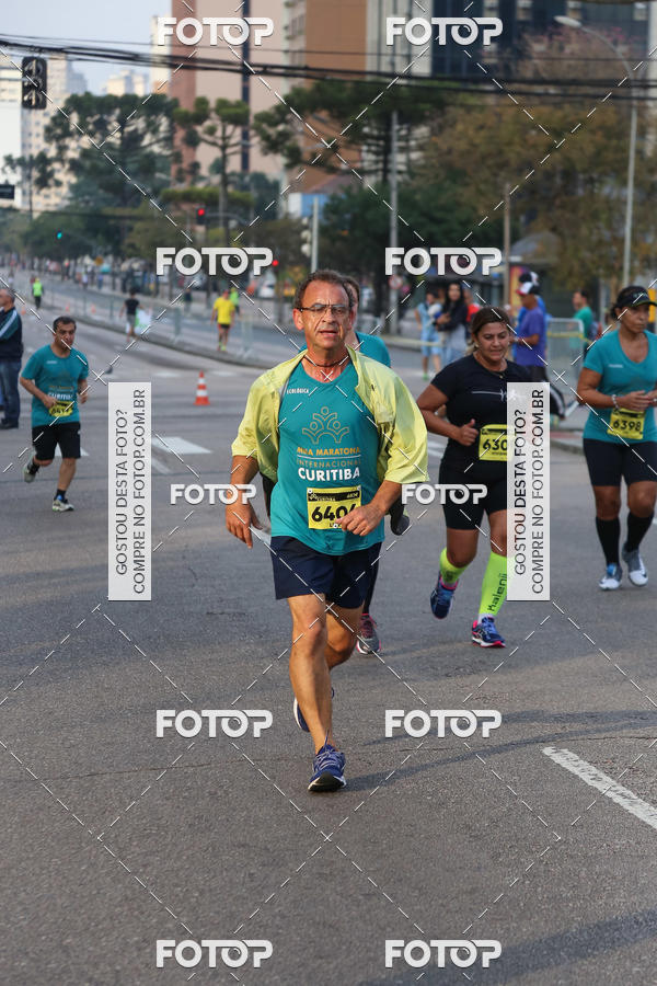 Buy your photos of the eventMeia Maratona Internacional de Curitiba 2018 on Fotop