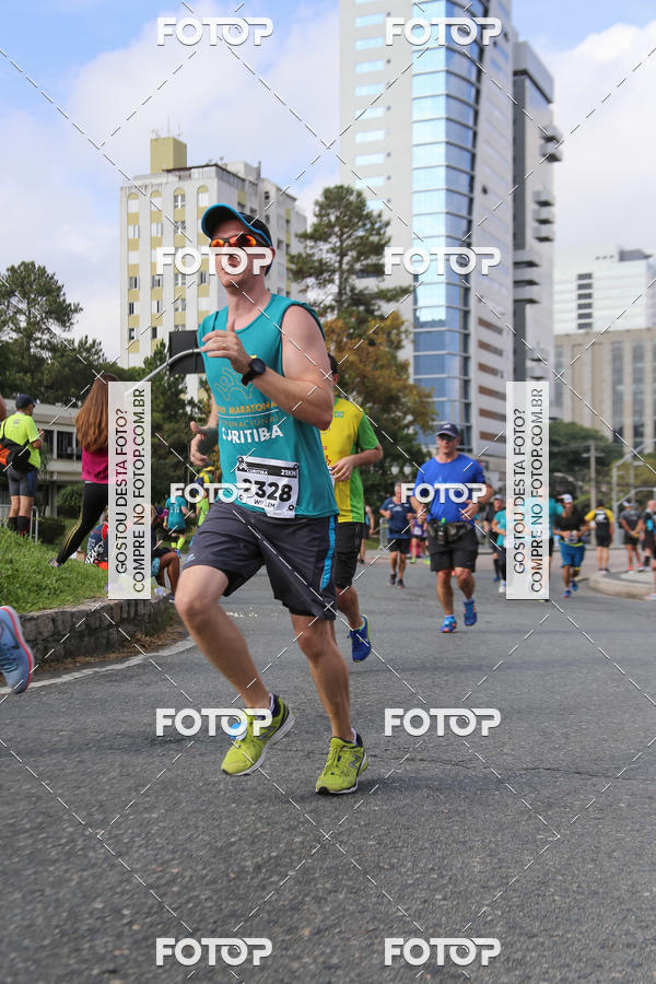 Buy your photos of the eventMeia Maratona Internacional de Curitiba 2018 on Fotop