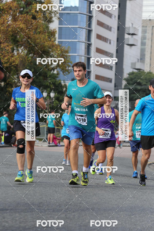 Buy your photos of the eventMeia Maratona Internacional de Curitiba 2018 on Fotop