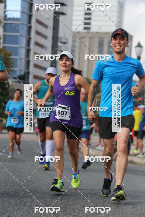 Buy your photos of the eventMeia Maratona Internacional de Curitiba 2018 on Fotop