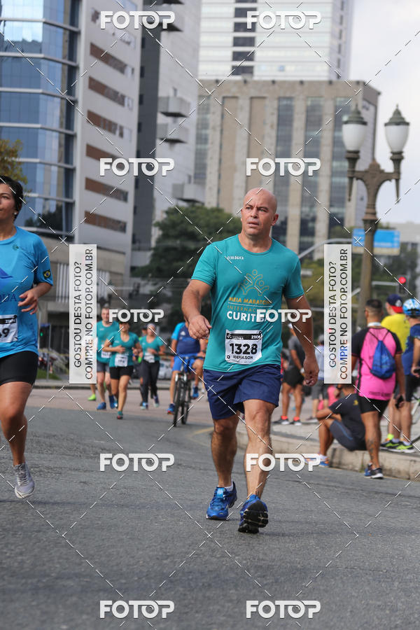 Buy your photos of the eventMeia Maratona Internacional de Curitiba 2018 on Fotop