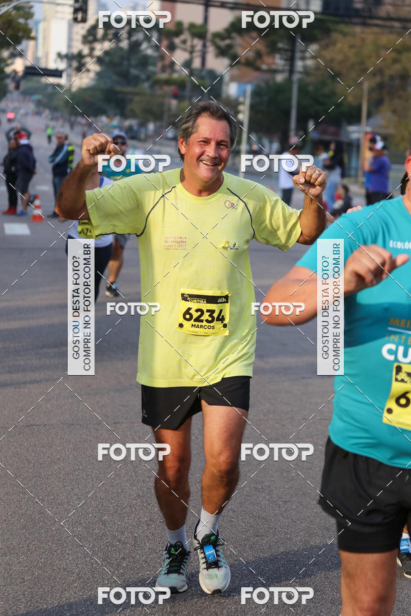 Buy your photos of the eventMeia Maratona Internacional de Curitiba 2018 on Fotop