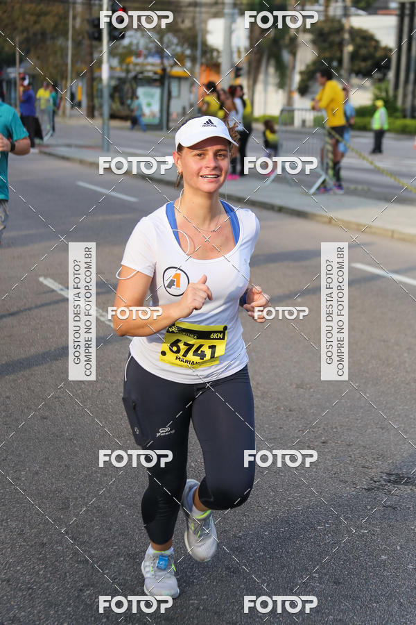 Buy your photos of the eventMeia Maratona Internacional de Curitiba 2018 on Fotop