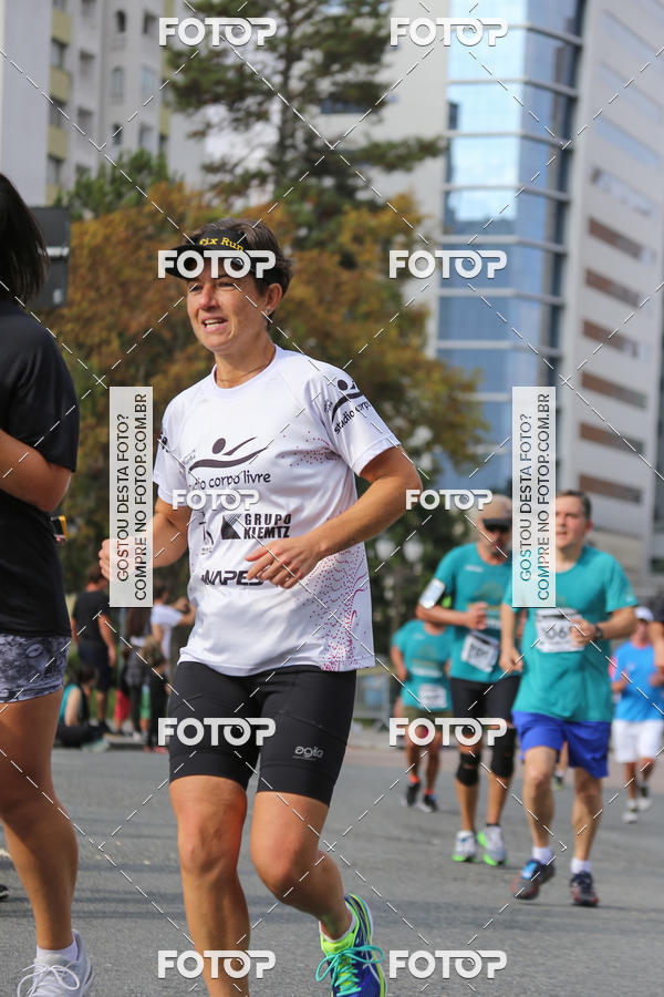 Buy your photos of the eventMeia Maratona Internacional de Curitiba 2018 on Fotop