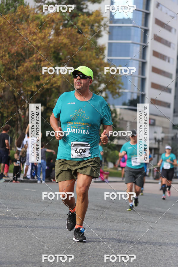 Buy your photos of the eventMeia Maratona Internacional de Curitiba 2018 on Fotop