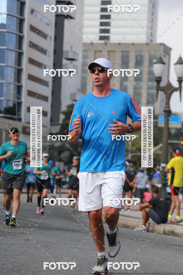 Buy your photos of the eventMeia Maratona Internacional de Curitiba 2018 on Fotop