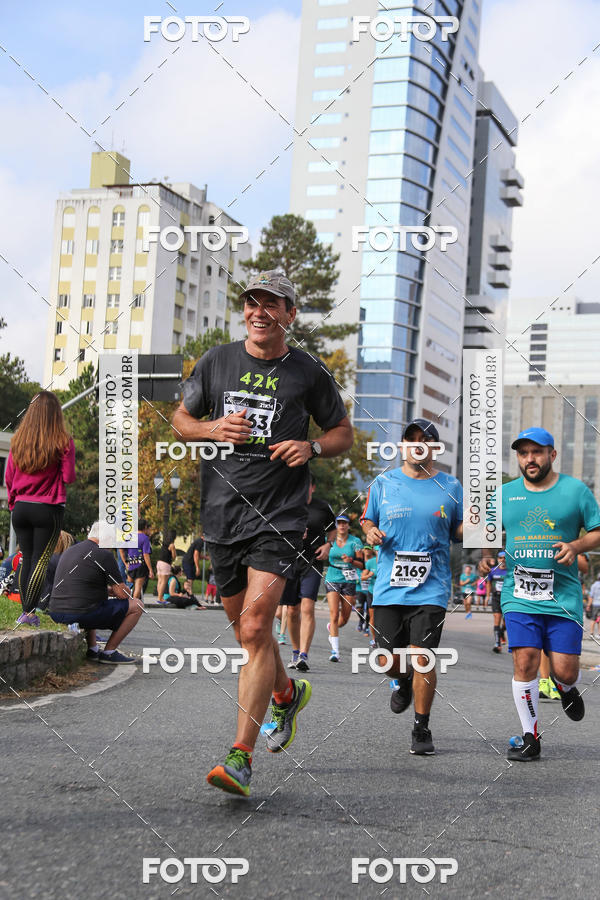 Buy your photos of the eventMeia Maratona Internacional de Curitiba 2018 on Fotop
