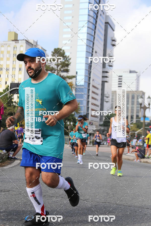 Buy your photos of the eventMeia Maratona Internacional de Curitiba 2018 on Fotop