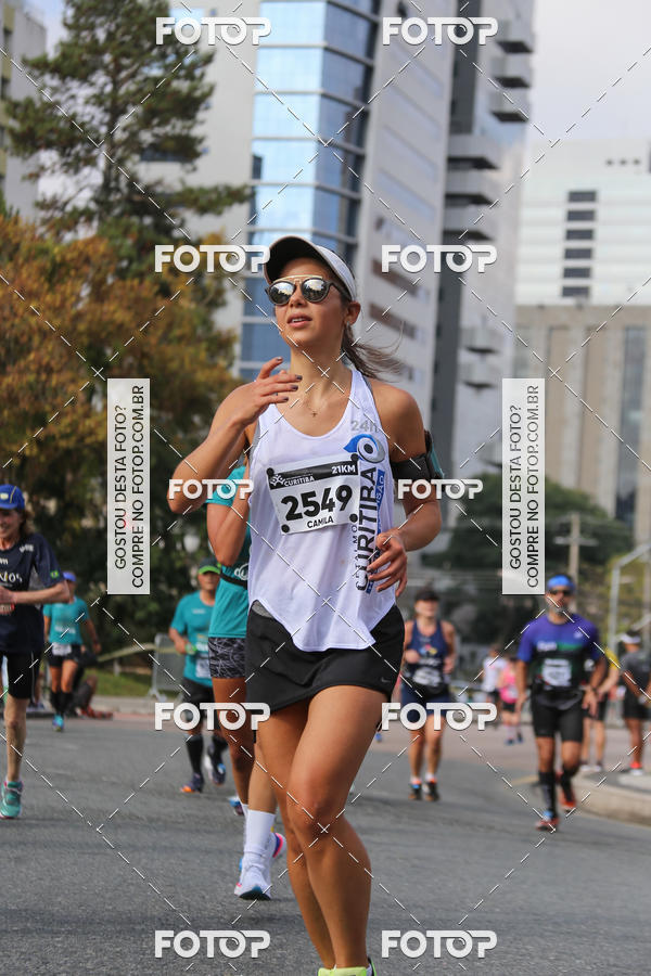 Buy your photos of the eventMeia Maratona Internacional de Curitiba 2018 on Fotop