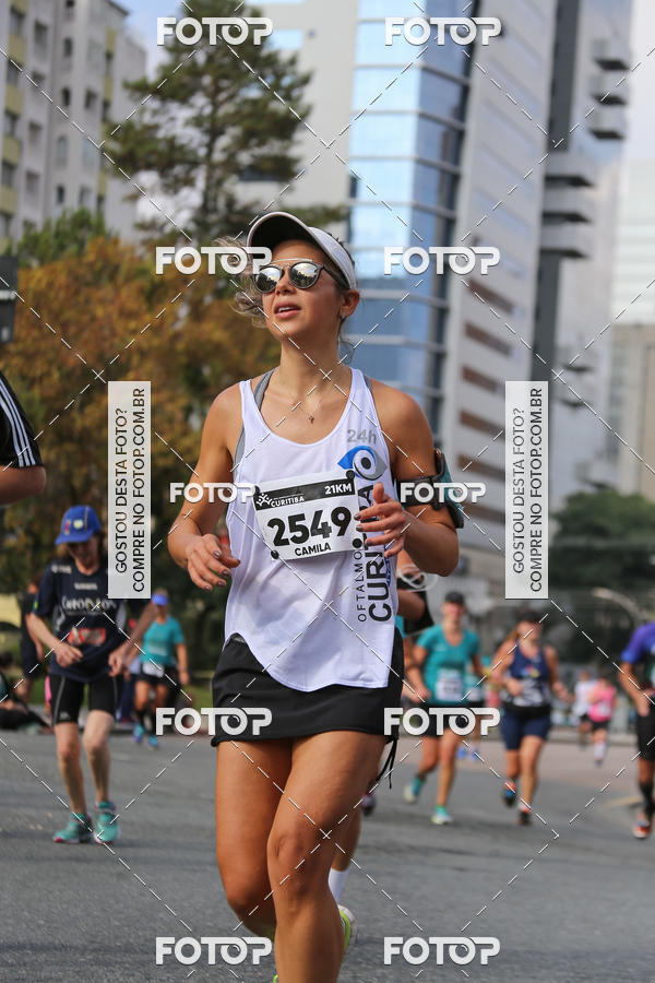 Buy your photos of the eventMeia Maratona Internacional de Curitiba 2018 on Fotop