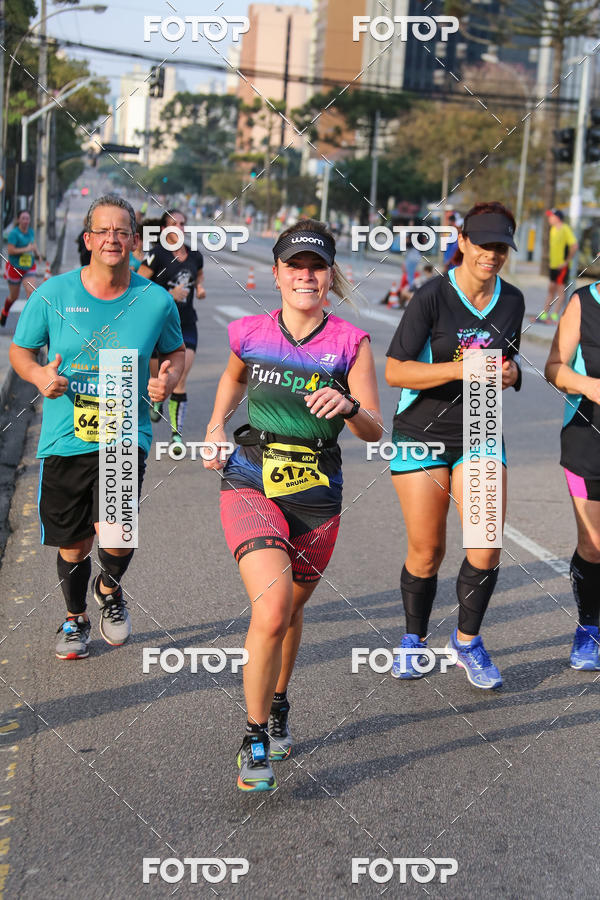 Buy your photos of the eventMeia Maratona Internacional de Curitiba 2018 on Fotop