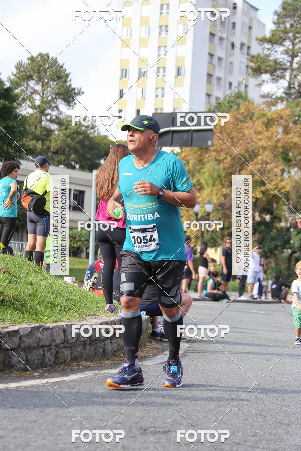 Buy your photos of the eventMeia Maratona Internacional de Curitiba 2018 on Fotop