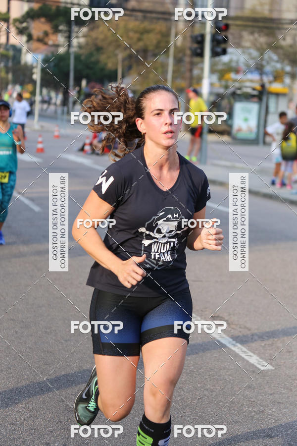 Buy your photos of the eventMeia Maratona Internacional de Curitiba 2018 on Fotop