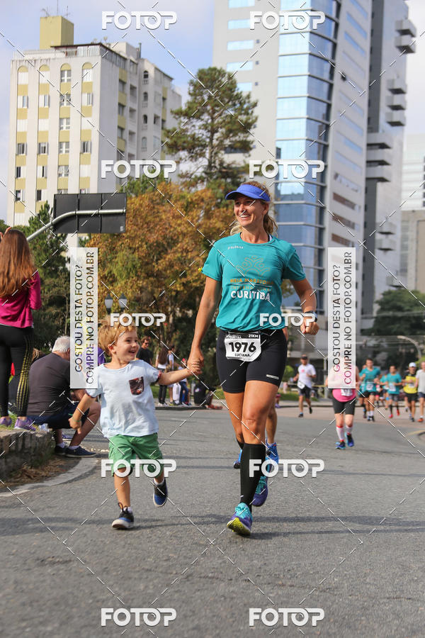 Buy your photos of the eventMeia Maratona Internacional de Curitiba 2018 on Fotop