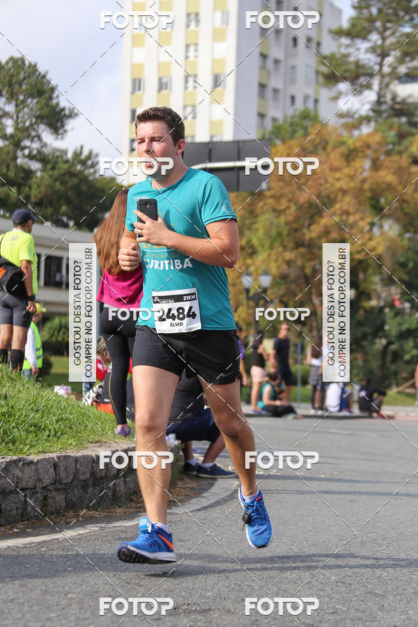 Buy your photos of the eventMeia Maratona Internacional de Curitiba 2018 on Fotop