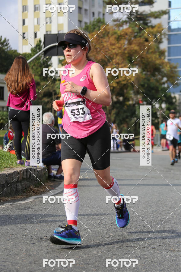 Buy your photos of the eventMeia Maratona Internacional de Curitiba 2018 on Fotop