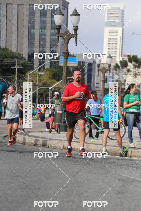 Buy your photos of the eventMeia Maratona Internacional de Curitiba 2018 on Fotop