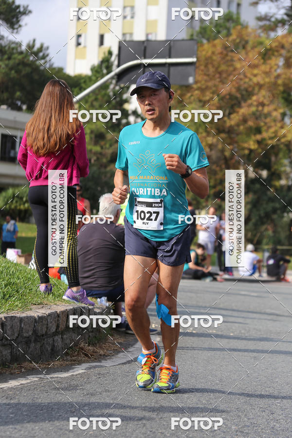 Buy your photos of the eventMeia Maratona Internacional de Curitiba 2018 on Fotop