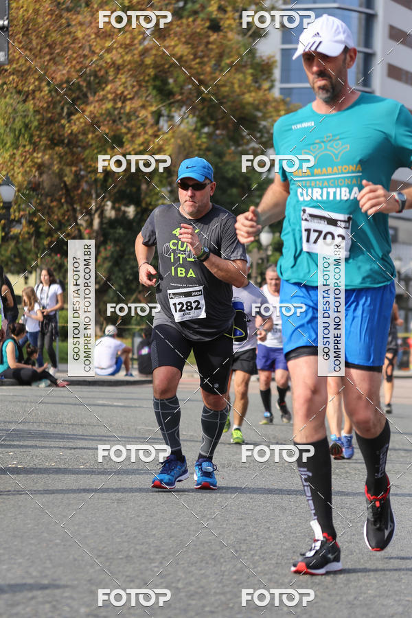 Buy your photos of the eventMeia Maratona Internacional de Curitiba 2018 on Fotop