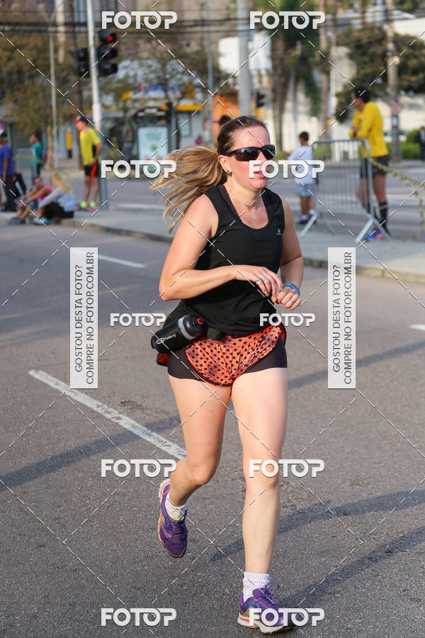 Buy your photos of the eventMeia Maratona Internacional de Curitiba 2018 on Fotop