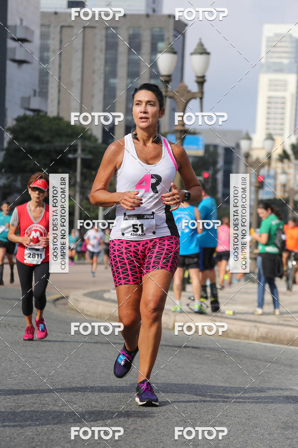 Buy your photos of the eventMeia Maratona Internacional de Curitiba 2018 on Fotop