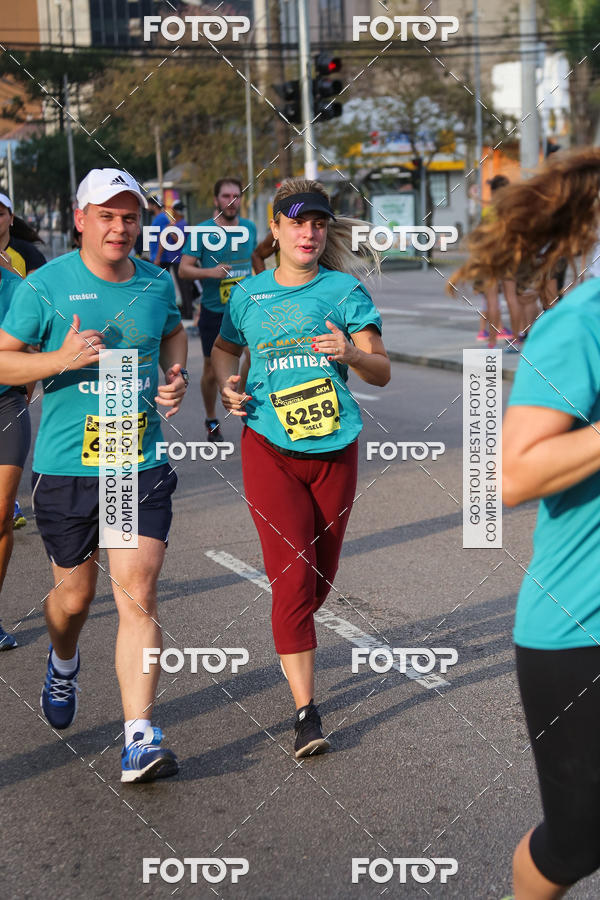 Buy your photos of the eventMeia Maratona Internacional de Curitiba 2018 on Fotop
