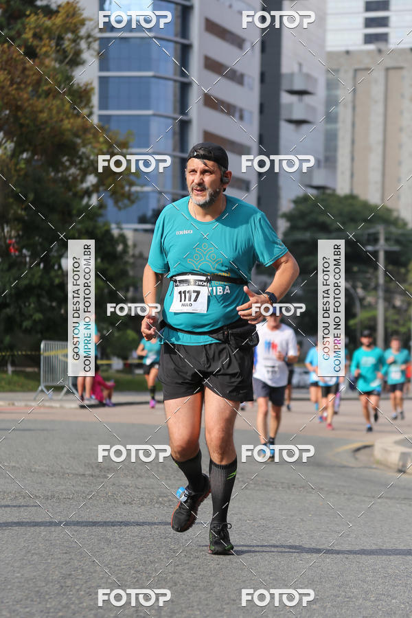 Buy your photos of the eventMeia Maratona Internacional de Curitiba 2018 on Fotop
