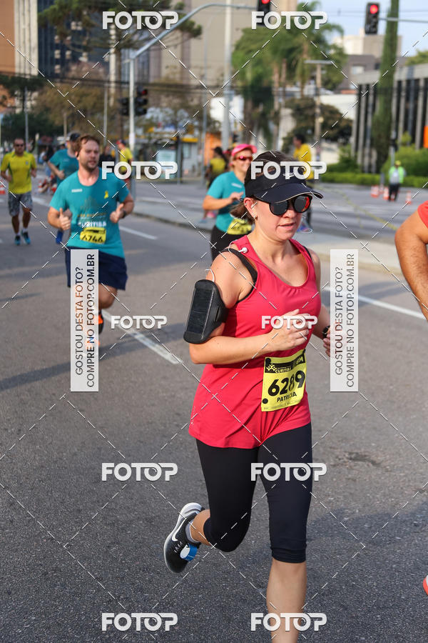 Buy your photos of the eventMeia Maratona Internacional de Curitiba 2018 on Fotop