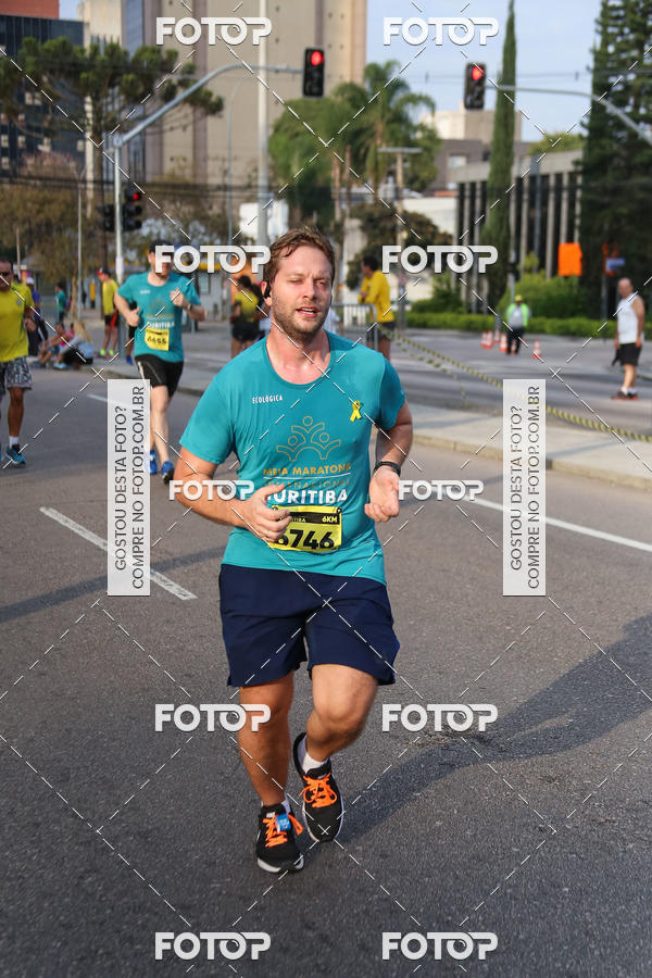 Buy your photos of the eventMeia Maratona Internacional de Curitiba 2018 on Fotop
