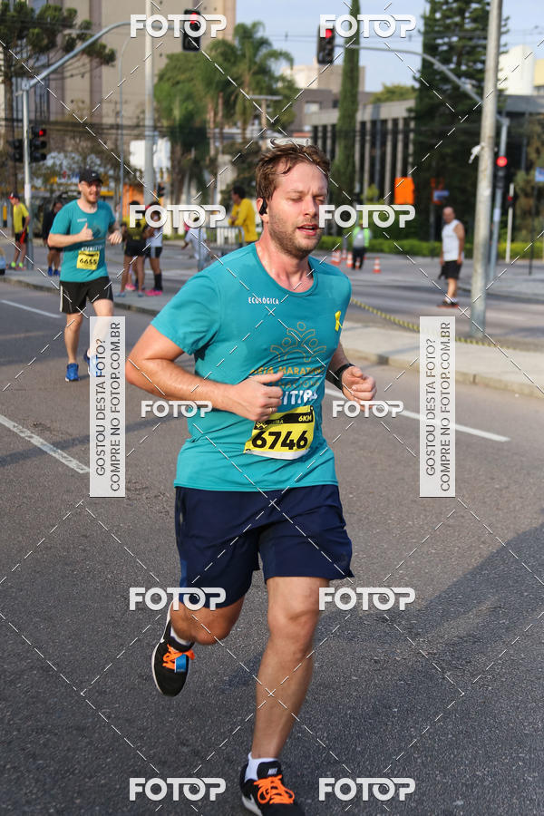 Buy your photos of the eventMeia Maratona Internacional de Curitiba 2018 on Fotop
