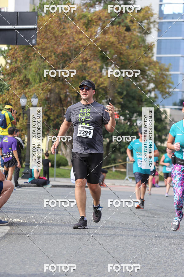 Buy your photos of the eventMeia Maratona Internacional de Curitiba 2018 on Fotop