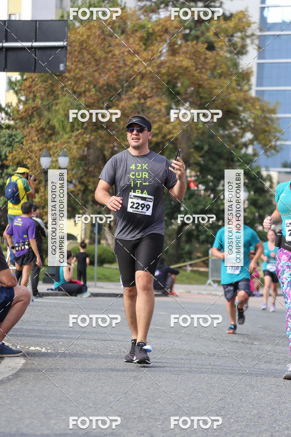 Buy your photos of the eventMeia Maratona Internacional de Curitiba 2018 on Fotop