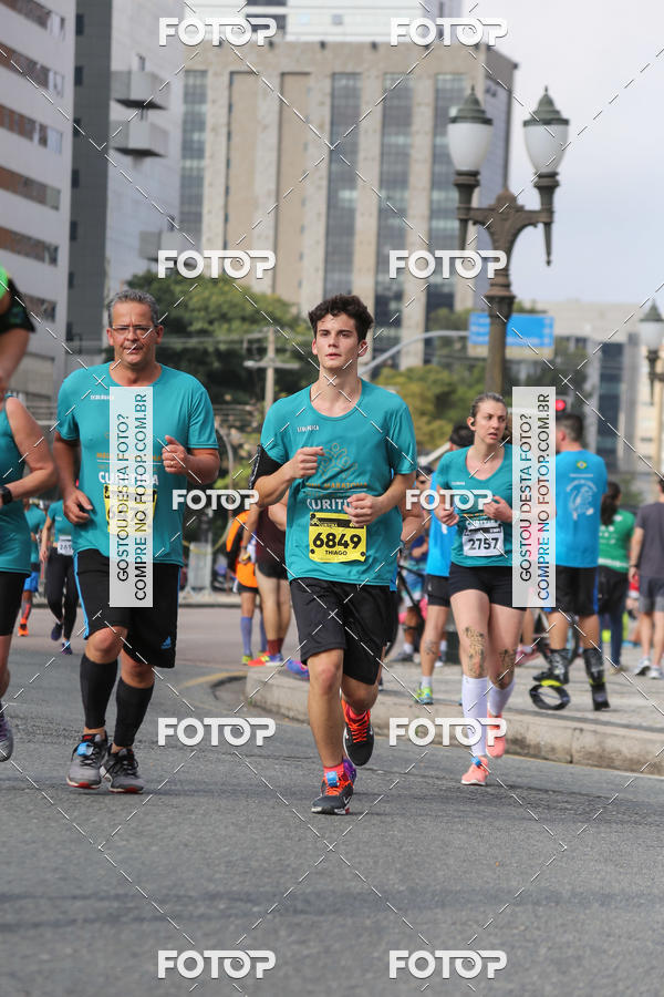 Buy your photos of the eventMeia Maratona Internacional de Curitiba 2018 on Fotop