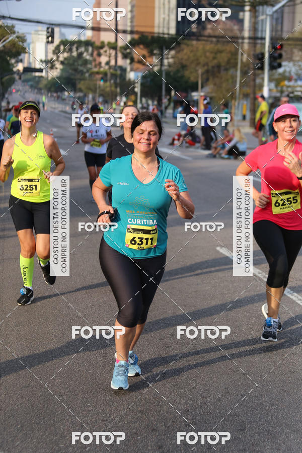 Buy your photos of the eventMeia Maratona Internacional de Curitiba 2018 on Fotop