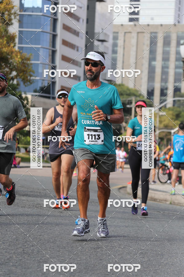 Buy your photos of the eventMeia Maratona Internacional de Curitiba 2018 on Fotop