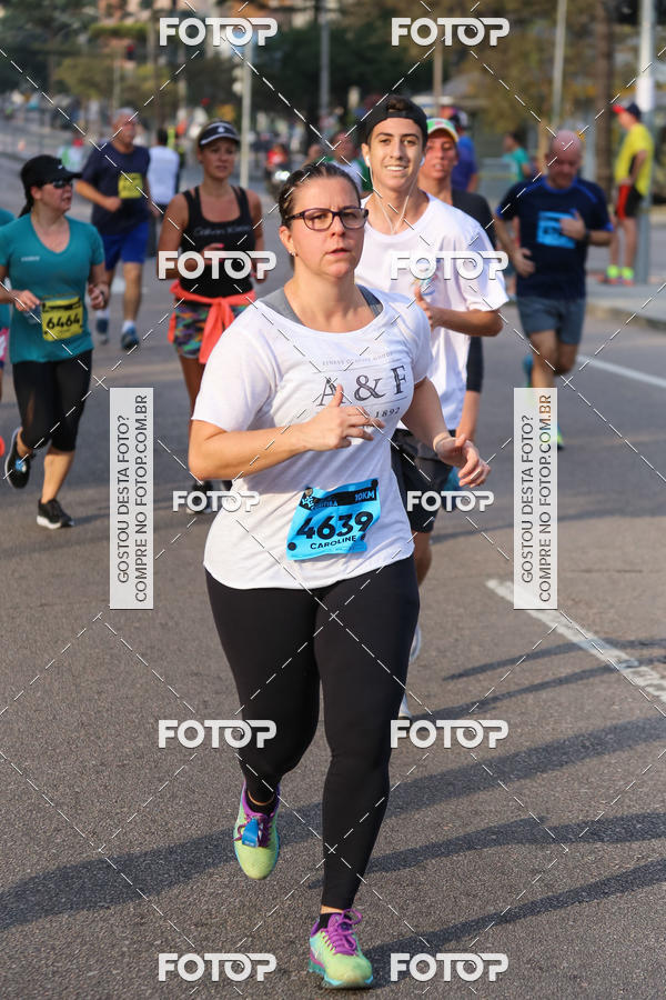 Buy your photos of the eventMeia Maratona Internacional de Curitiba 2018 on Fotop