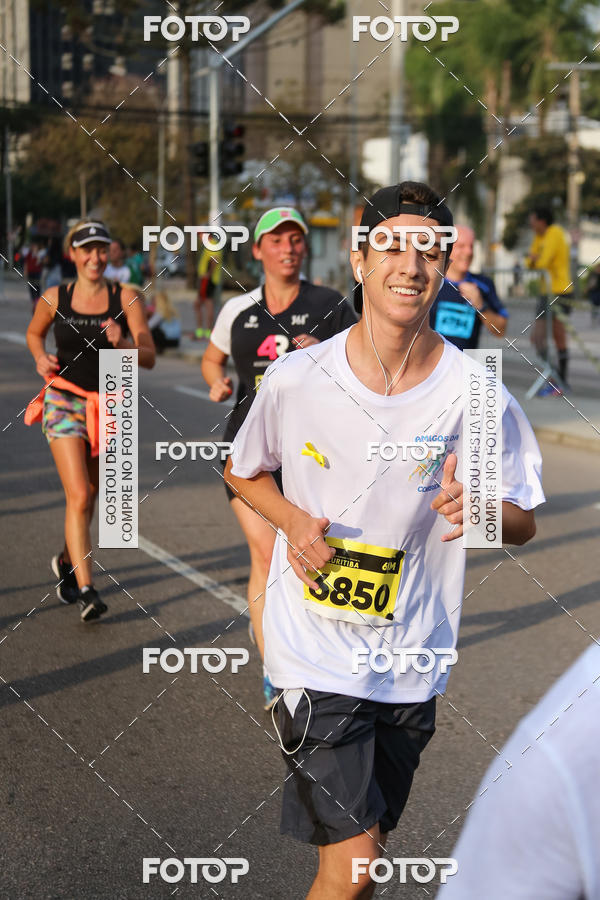 Buy your photos of the eventMeia Maratona Internacional de Curitiba 2018 on Fotop
