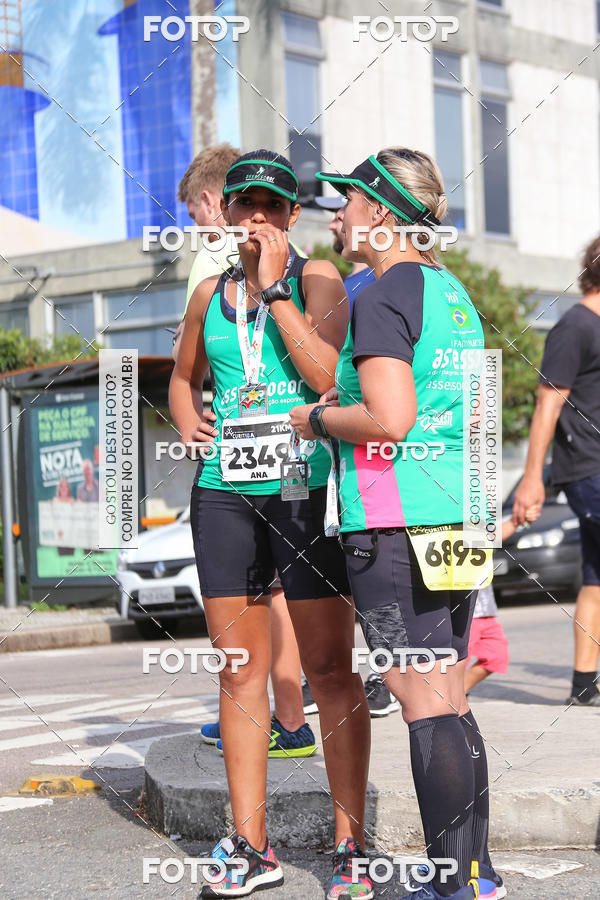 Buy your photos of the eventMeia Maratona Internacional de Curitiba 2018 on Fotop